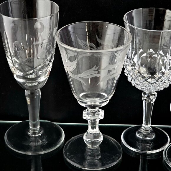Decorative Cut Glass Liquor Cocktail Cordial Glasses (4) Collection mismatched - Picture 5 of 8